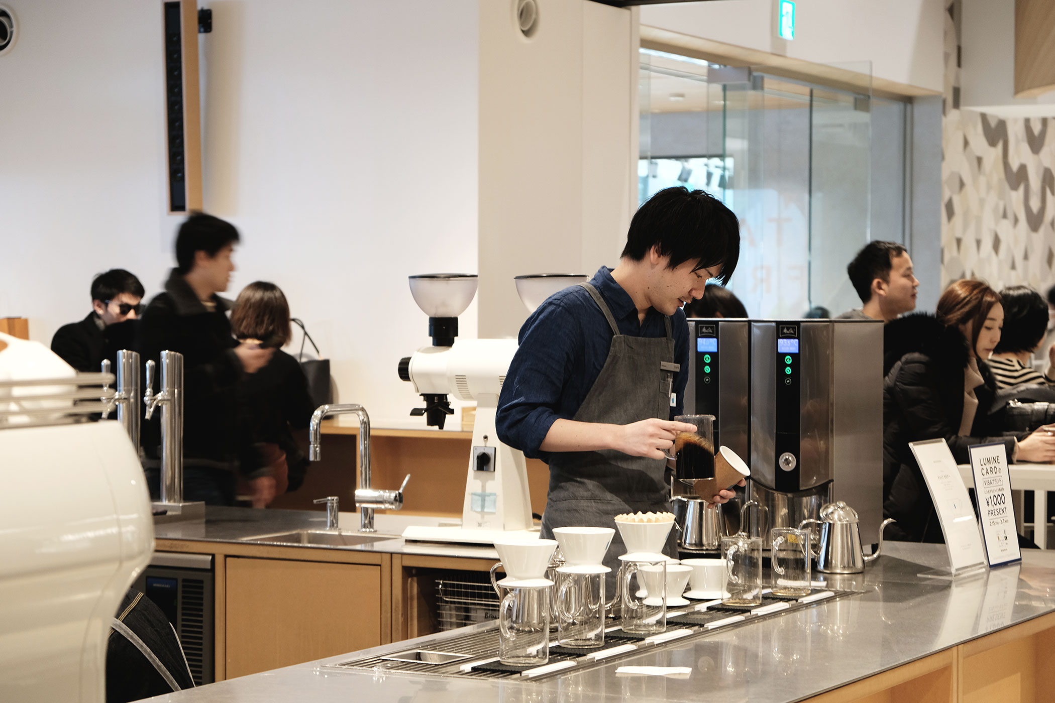 ブルーボトルコーヒー 新宿カフェ NEWoMAN内の国内3号店となるブルーボトルコーヒー